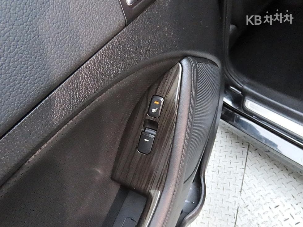 Kia K5Gasoline 2.0 Prestige - 18