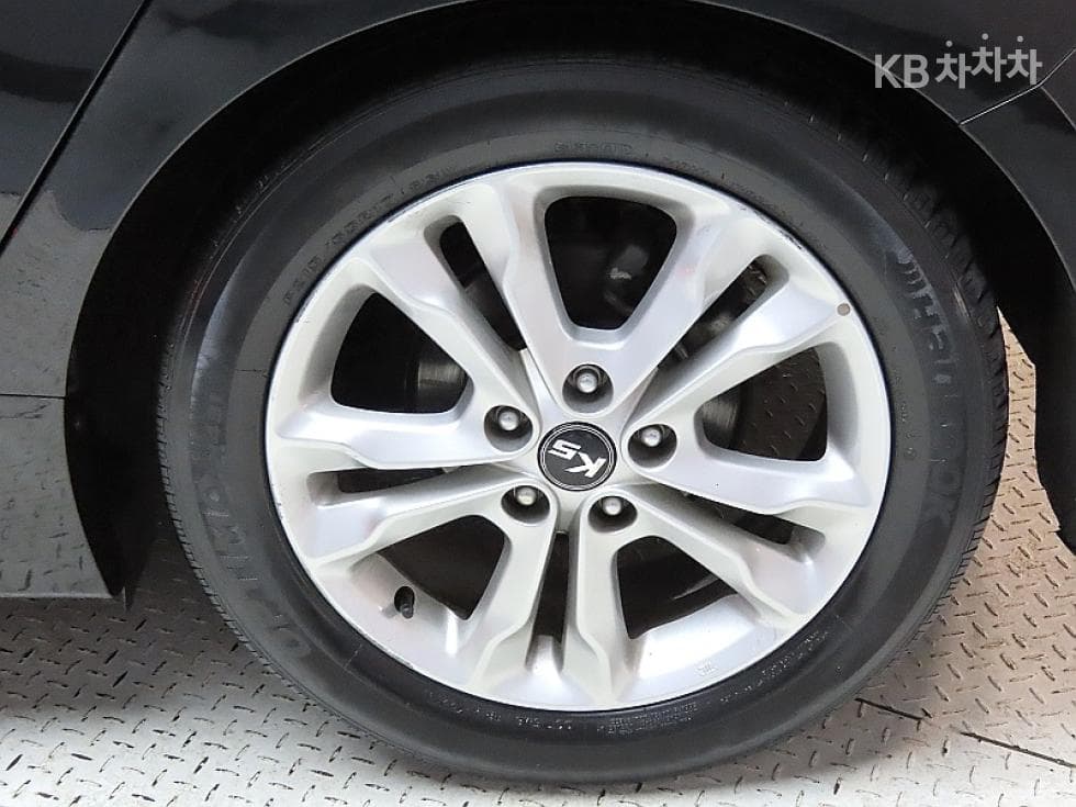Kia K5Gasoline 2.0 Prestige - 20