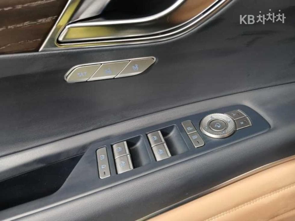 Genesis GV803.5 Turbo Gasoline AWD - 9