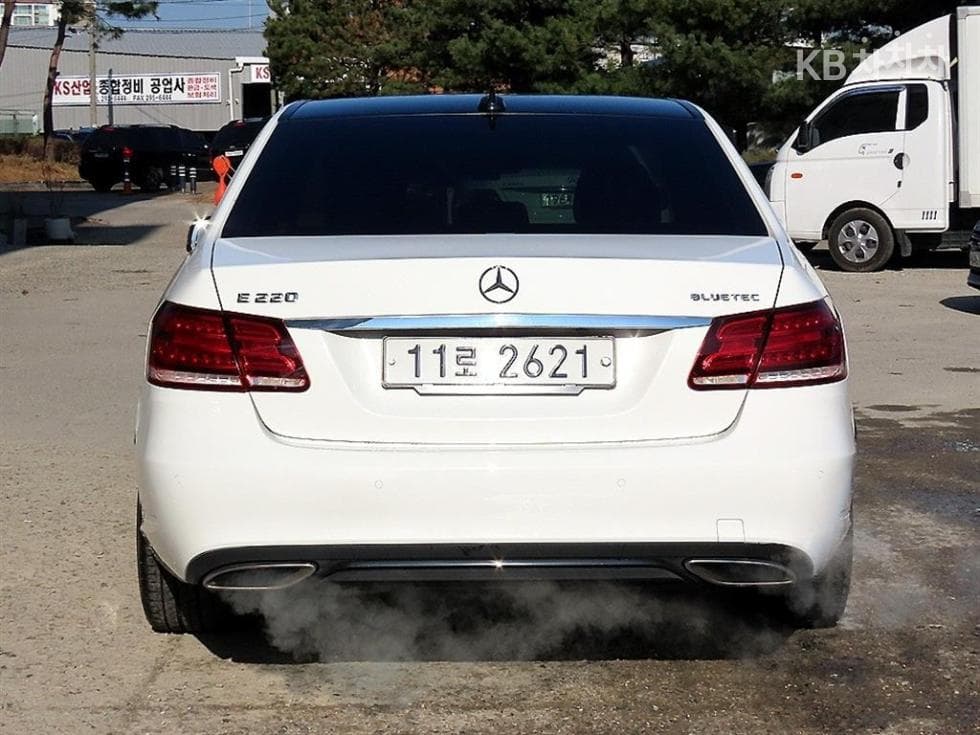 Mercedes-Benz Нов E-КласE220 블루텍 Авангард W212 - 4