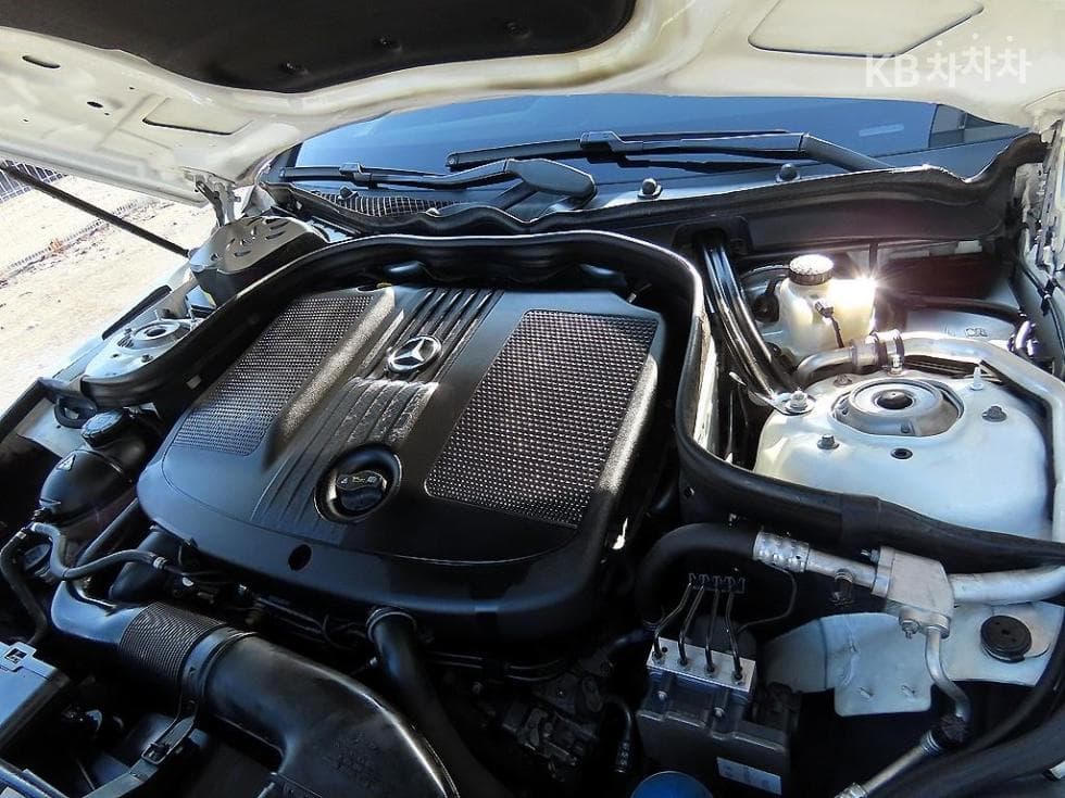 Mercedes-Benz Нов E-КласE220 블루텍 Авангард W212 - 19