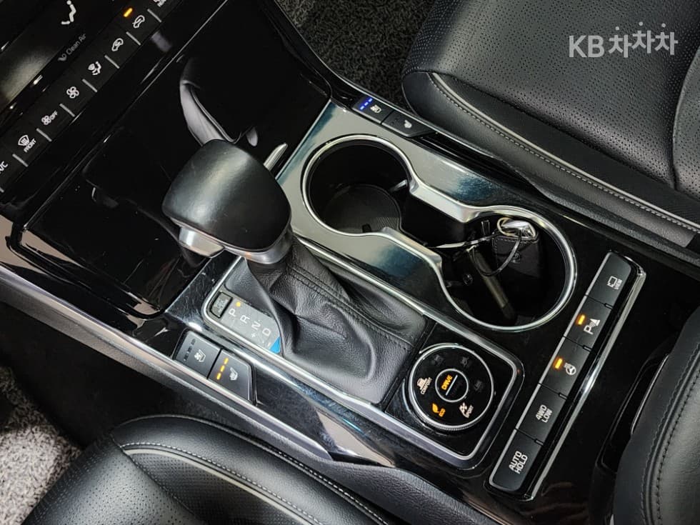 Киа Mohave 더마스터3.0 Дизел 4x4 플래티넘 - 15