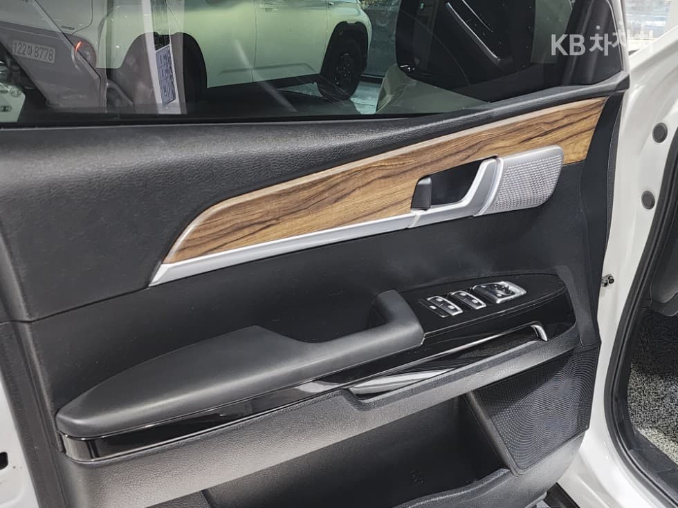 Киа Mohave 더마스터3.0 Дизел 4x4 플래티넘 - 23