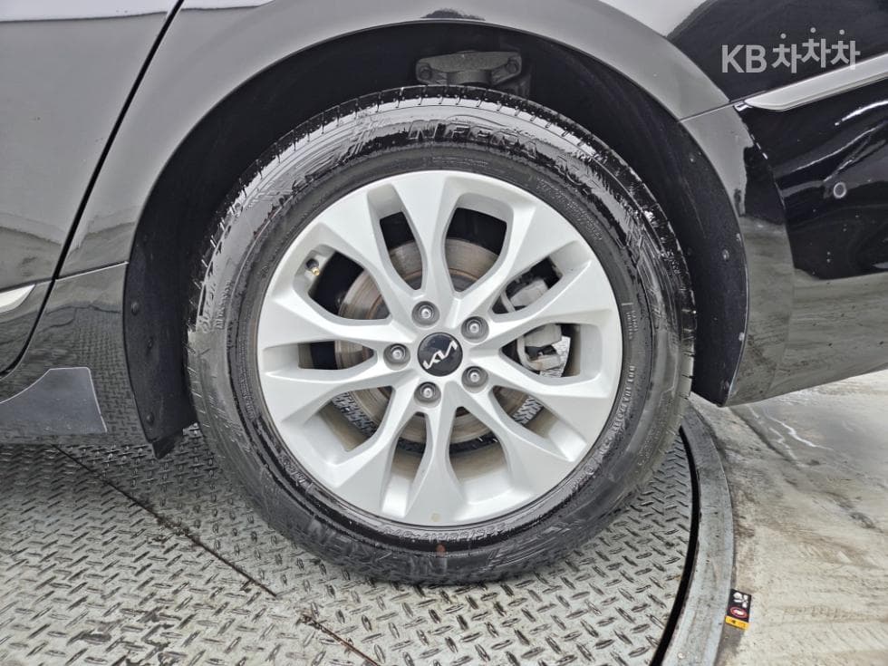 Kia K82.5L gasoline Noblesse - 24
