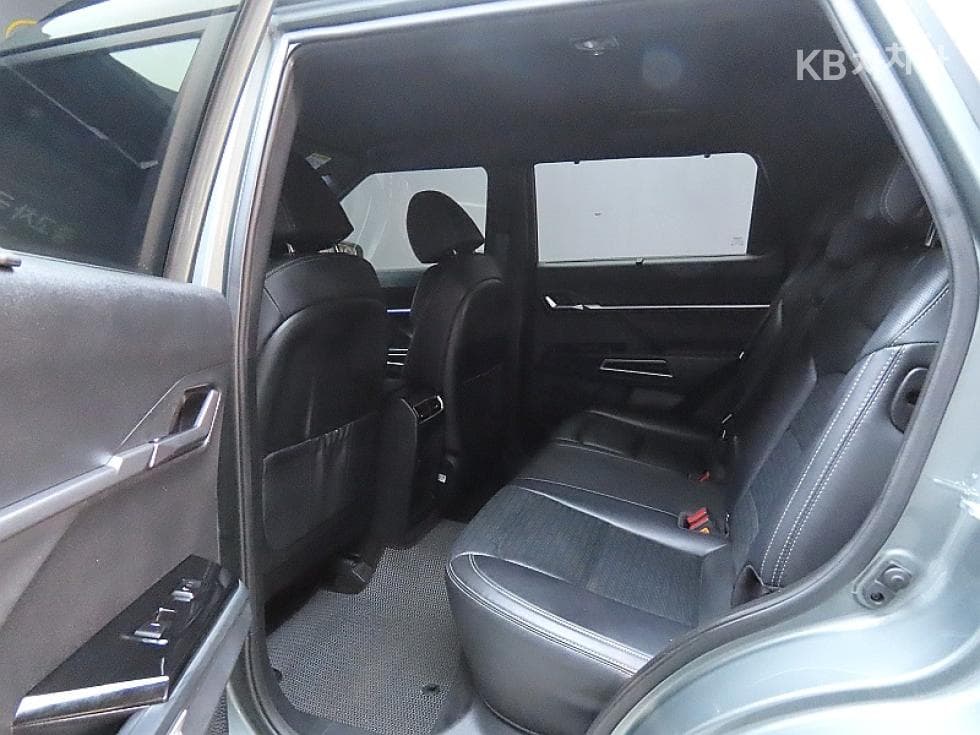 KG Mobility 토레스(J100)1.5 GDI Turbo T7 - 11