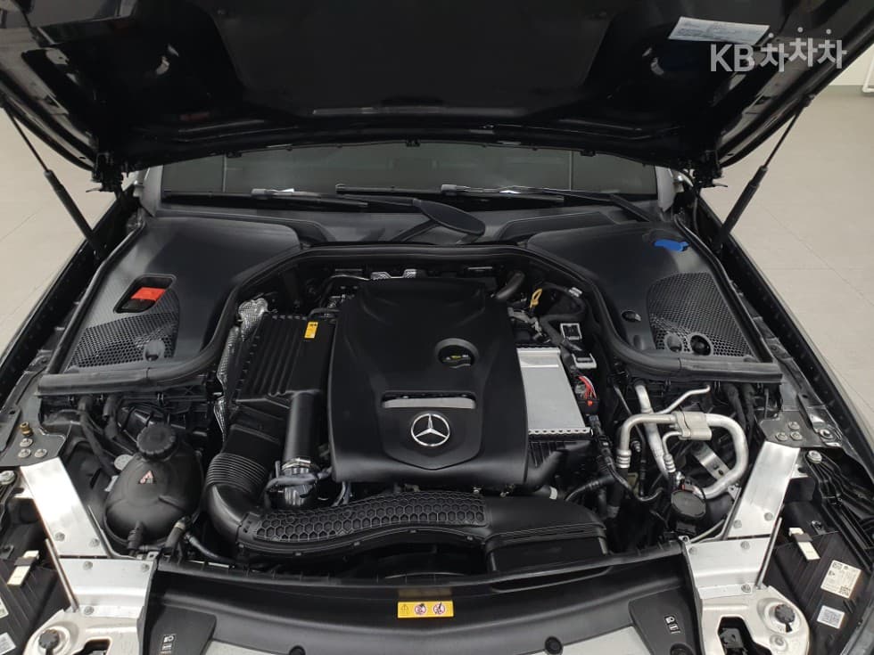 Mercedes-Benz E-Клас (W213)E250 Avantgarde - 6