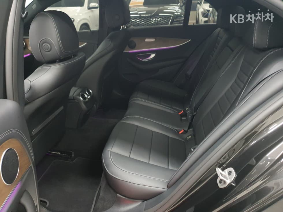 Mercedes-Benz E-Клас (W213)E250 Avantgarde - 8