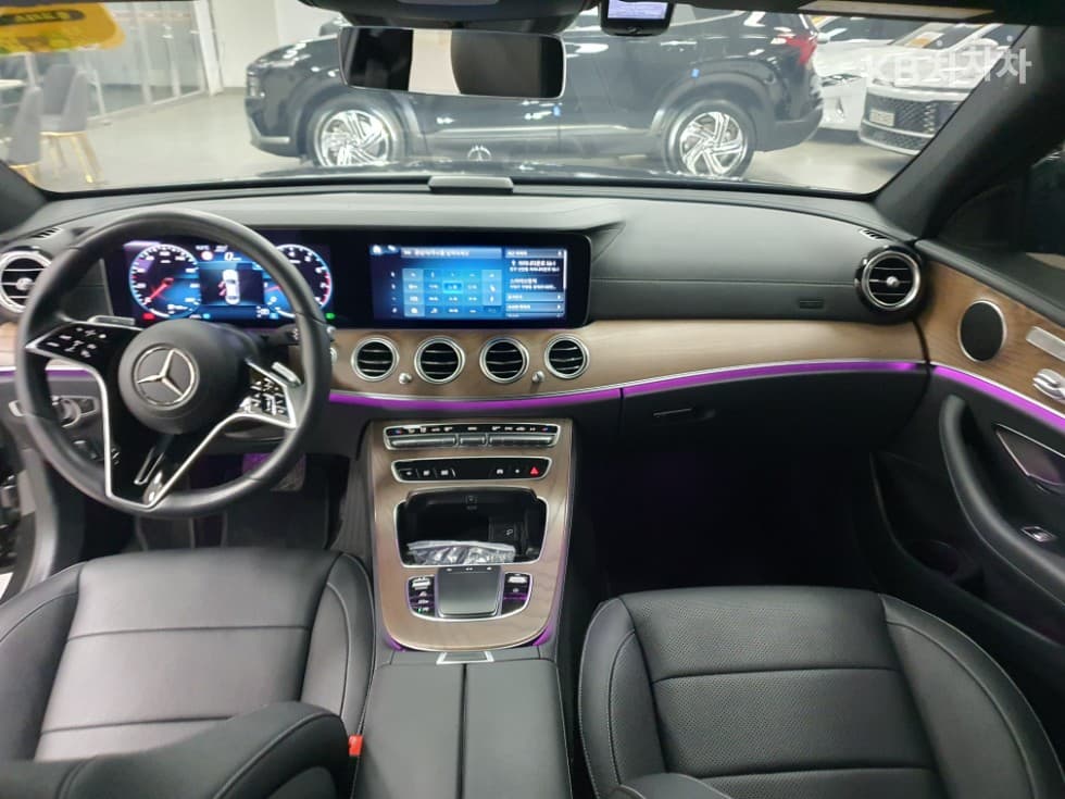 Mercedes-Benz E-Клас (W213)E250 Avantgarde - 9