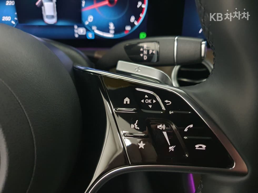 Mercedes-Benz E-Клас (W213)E250 Avantgarde - 15