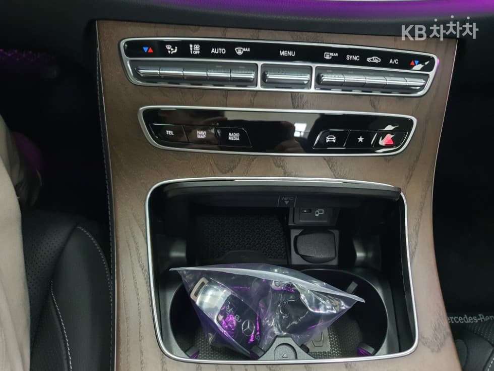 Mercedes-Benz E-Клас (W213)E250 Avantgarde - 19