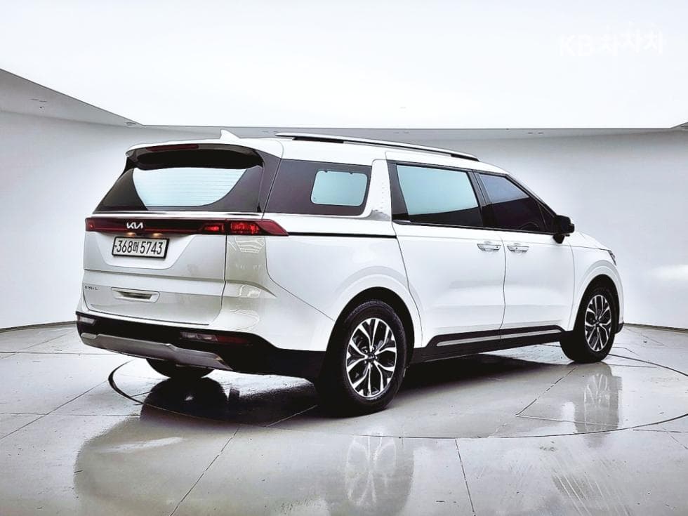 Киа Канивал 4-то поколениеD2.2 9-местен Noblesse - 3