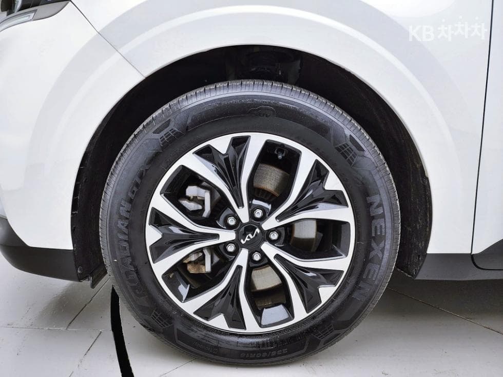 Киа Канивал 4-то поколениеD2.2 9-местен Noblesse - 19