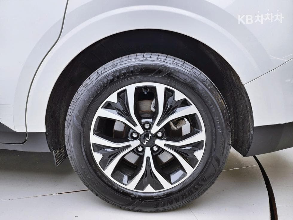 Киа Канивал 4-то поколениеD2.2 9-местен Noblesse - 20