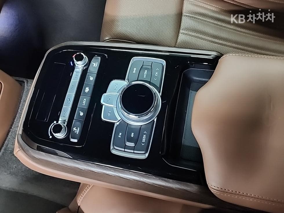 Genesis G903.8 GDi AWD Luxury - 14