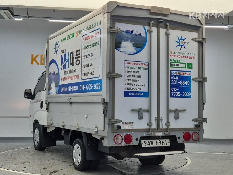 Киа Бонго 3 (лек)1 тон Wing Body Удължено междуосие Ръчна식 Королевска кабина Лукс - 5