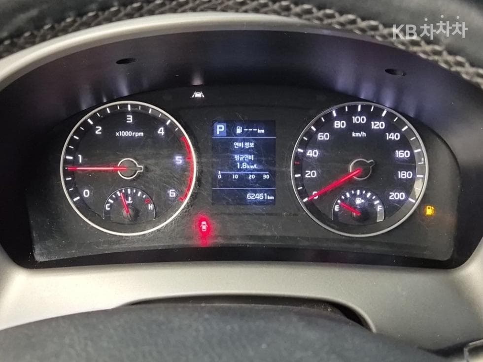 Киа Бонго 3 (лек)1 тон Wing Body Удължено междуосие Ръчна식 Королевска кабина Лукс - 6