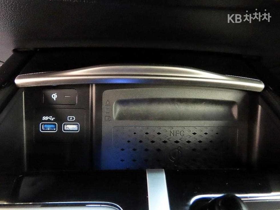 Genesis G80(RG3)2.5 Turbo Gasoline Direct Injection 2WD - 14