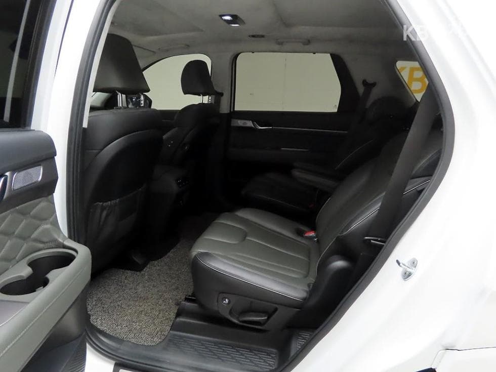 Hyundai Palisade2.2 Diesel 7-seater (Limousine) Calligraphy - 12