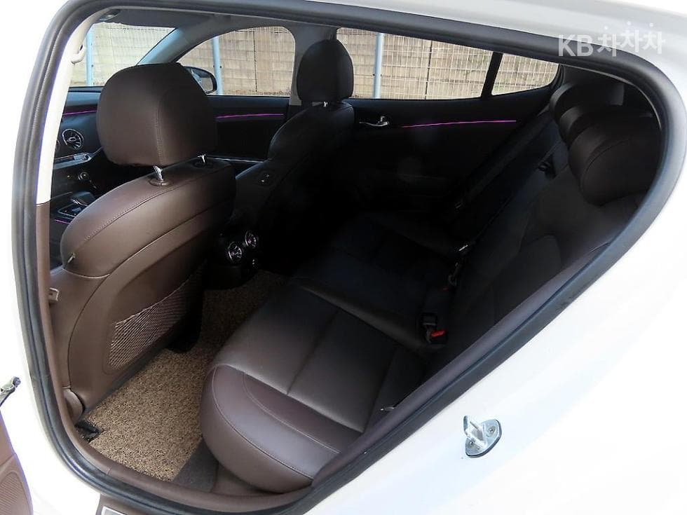 Киа Stinger2.0 Турбо 2WD 플래티넘 - 6