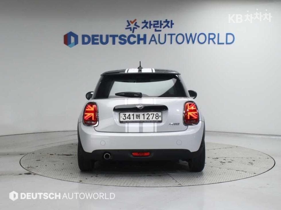 Мини Cooper1.6 SE - 4