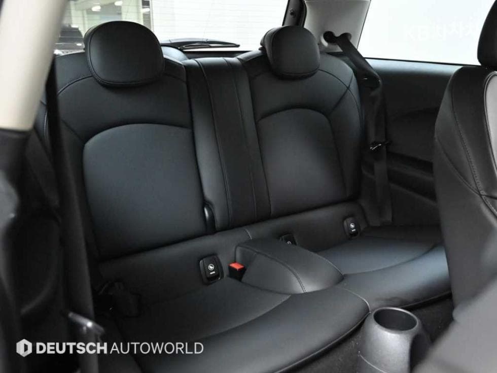 Мини Cooper1.6 SE - 12