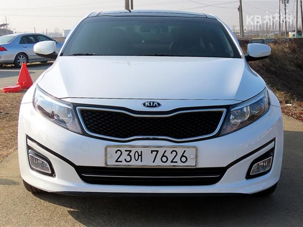 Киа The New (фейслифт) K5 Лукс Специал (специален признак/издание) - Image 1