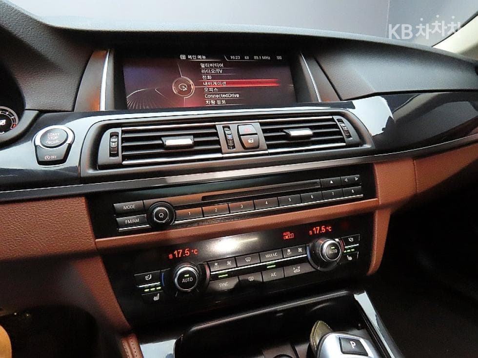 BMW Нов5 Серия520d M Air로Динамичен F10 - 16