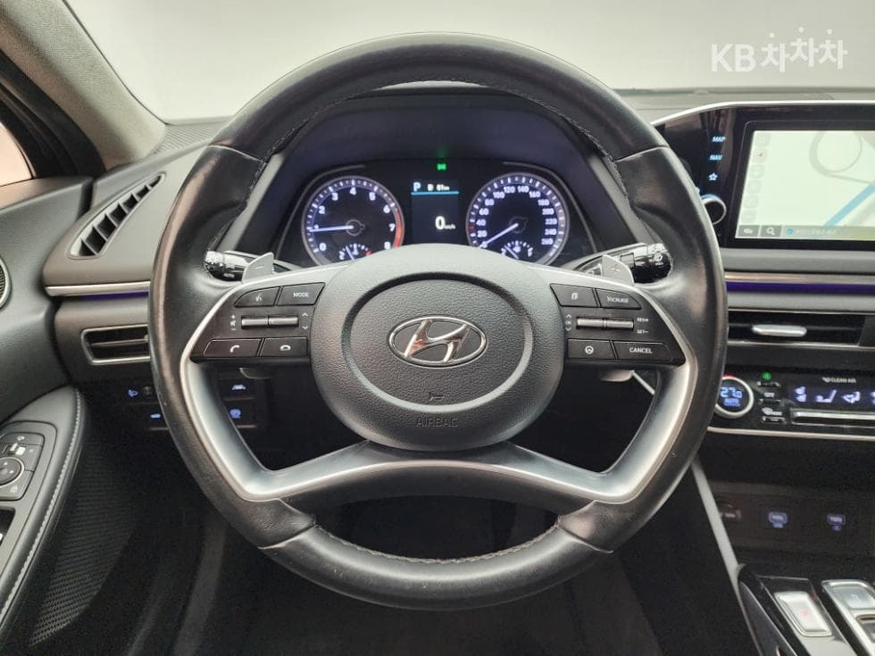 Хюндай Соната (DN8)2.0 Premium Plus - 17