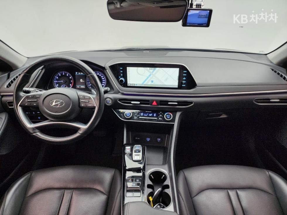 Хюндай Соната (DN8)2.0 Premium Plus - 18