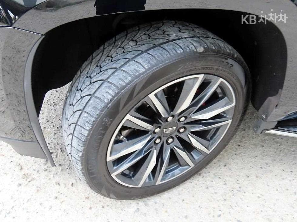 캐딜락 ESCALADE(4-то поколение)6.2 V8 - 20