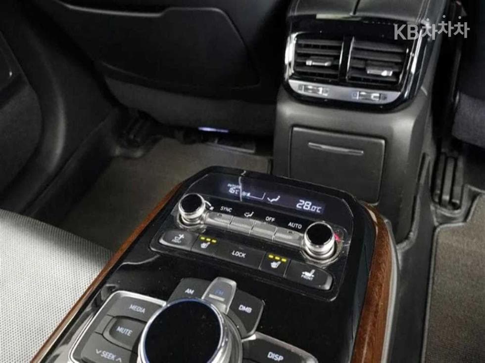 Дженезис EQ9003.3 T-GDI AWD Премиум Люкс - 19