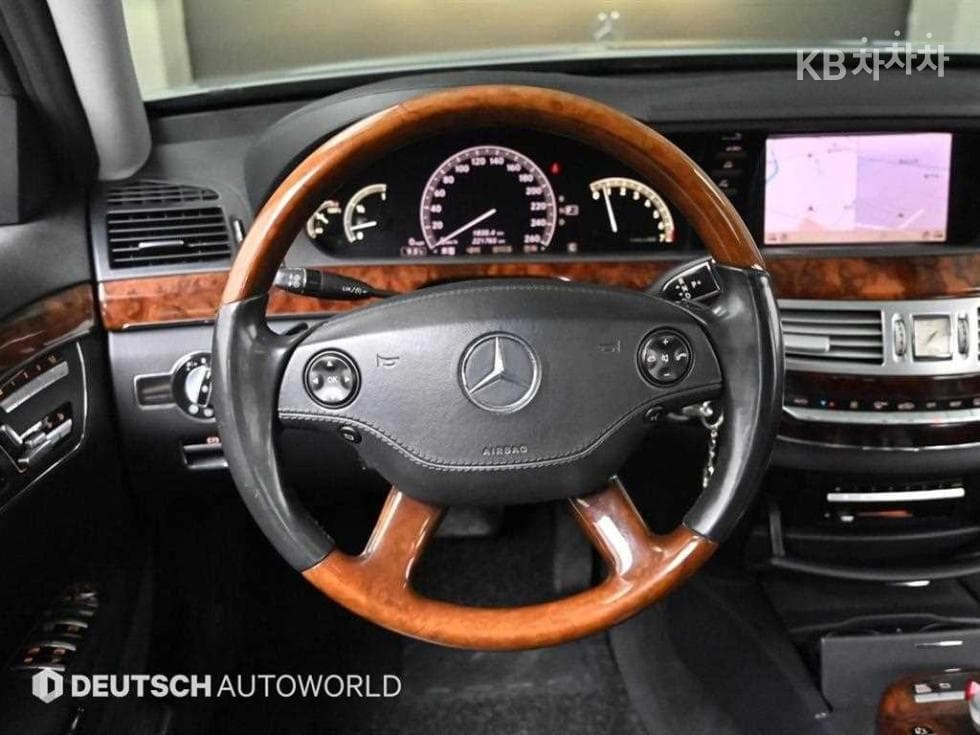 Mercedes-Benz Нов S-КласS350L W221 - 13