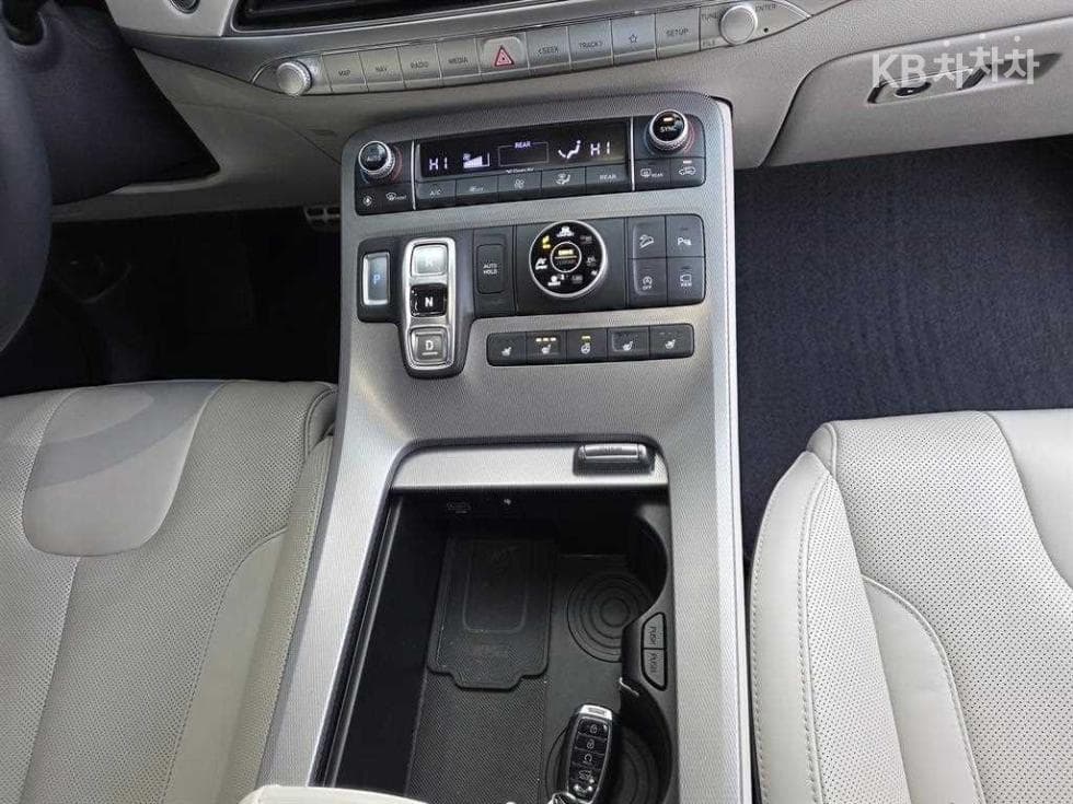 Hyundai Palisade2.2 Diesel 7-seater (Limousine) AWD Prestige - 10