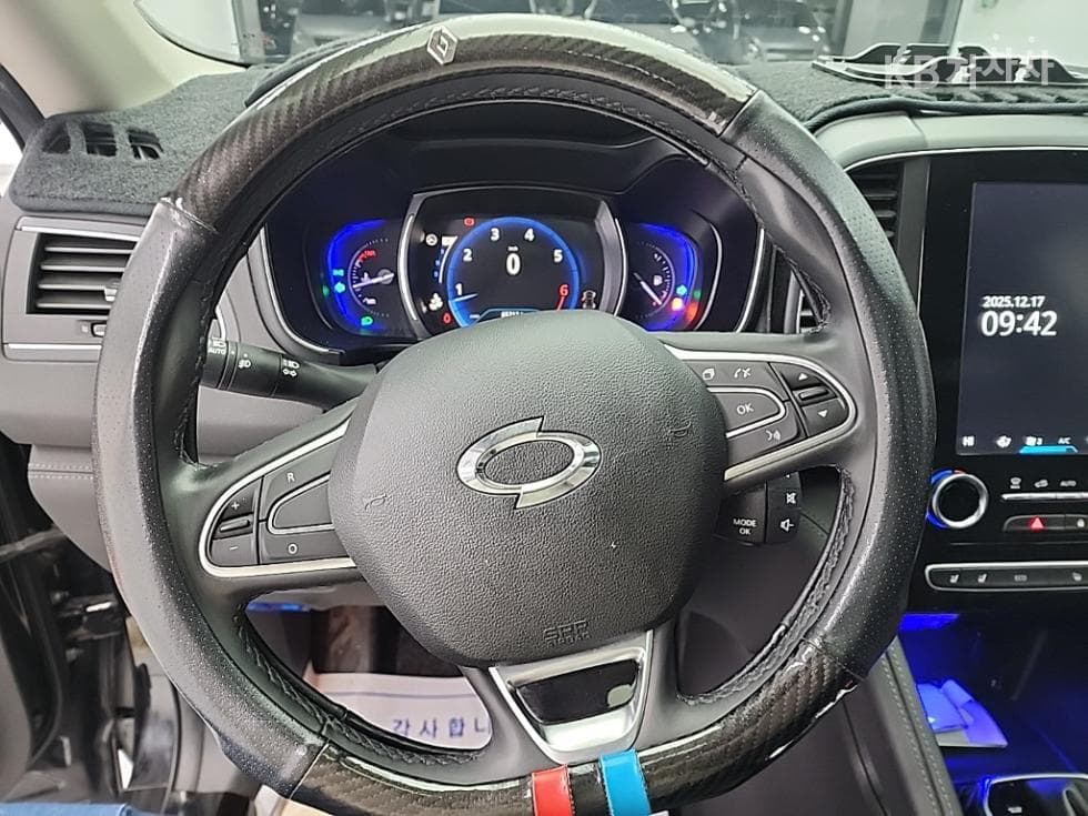 Renault Korea The New (facelift) QM62.0 GDe 2WD Premiere - 9