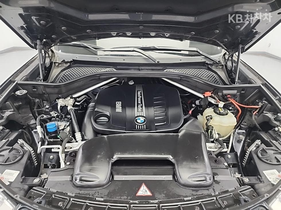 BMW X5 (E70)4.0d xDrive M Sport F15 - 5