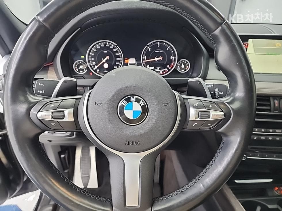 BMW X5 (E70)4.0d xDrive M Sport F15 - 9