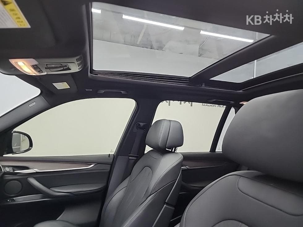 BMW X5 (E70)4.0d xDrive M Sport F15 - 14