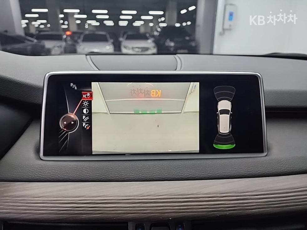 BMW X5 (E70)4.0d xDrive M Sport F15 - 16