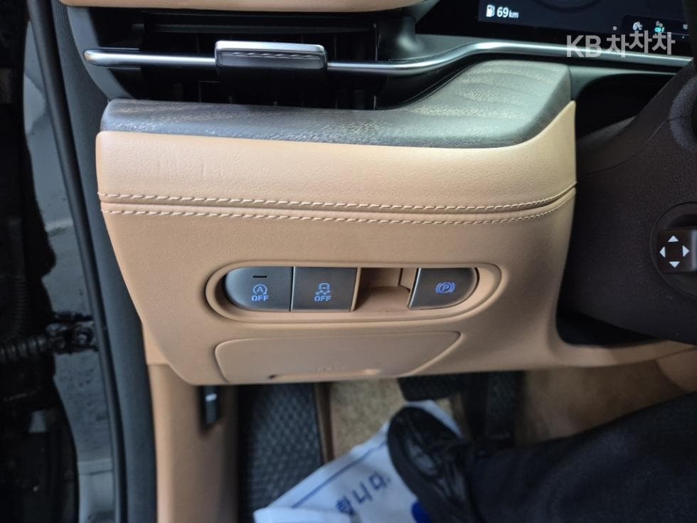 Genesis G90(RS4)3.5T AWD Standard - 18