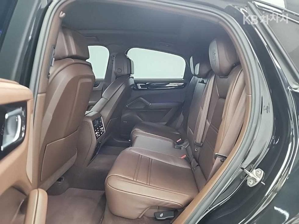 Porsche Cayenne(9Y0)3.0 Coupe Platinum Edition - 12