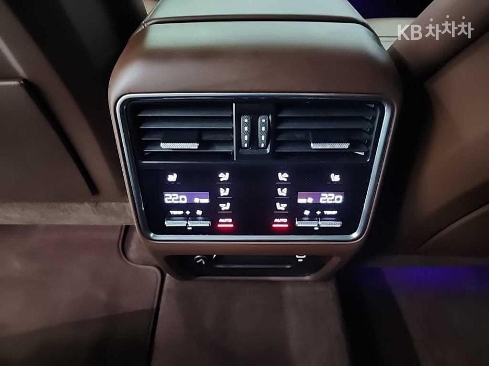 Porsche Cayenne(9Y0)3.0 Coupe Platinum Edition - 13