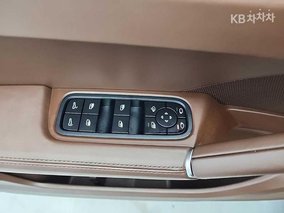 Porsche Cayenne(9Y0)3.0 Coupe Platinum Edition - 17