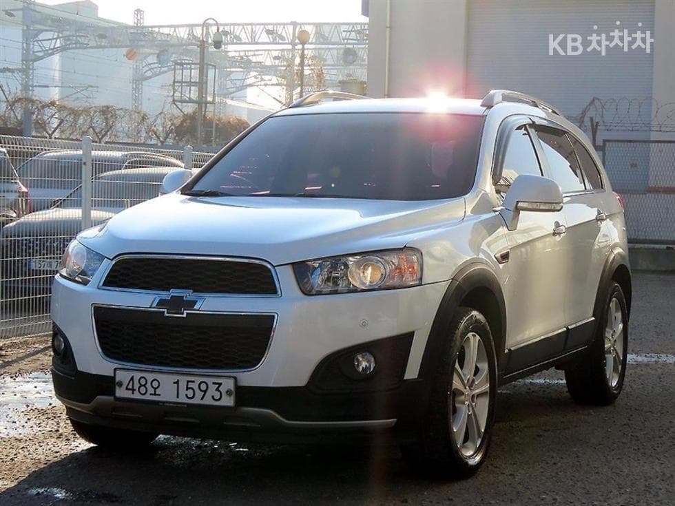 Джи Ем Корея Chevrolet Captiva 2WD LT Premium - Image 1