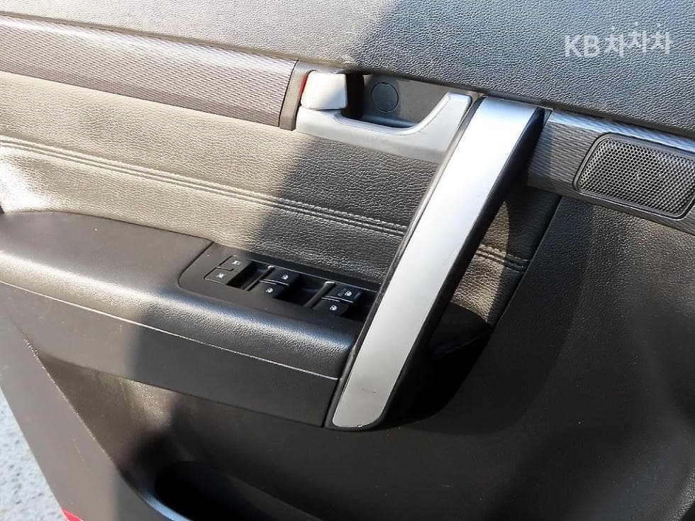 Джи Ем Корея Chevrolet Captiva2WD LT Premium - 11