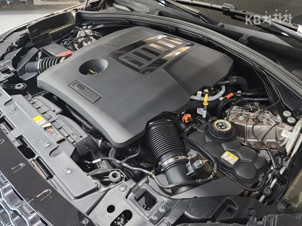 Land Rover Range Rover 벨라P400 R-Dynamic HSE - 6