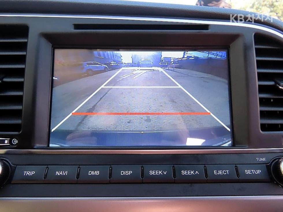 Hyundai Avante (Elantra)AD1.6 GDi Value Plus - 15