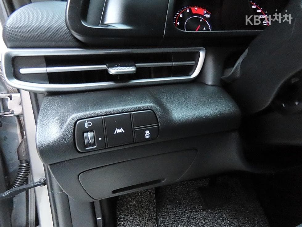 Hyundai All New Avante (Elantra)(CN7)1.6 Gasoline Smart - 12