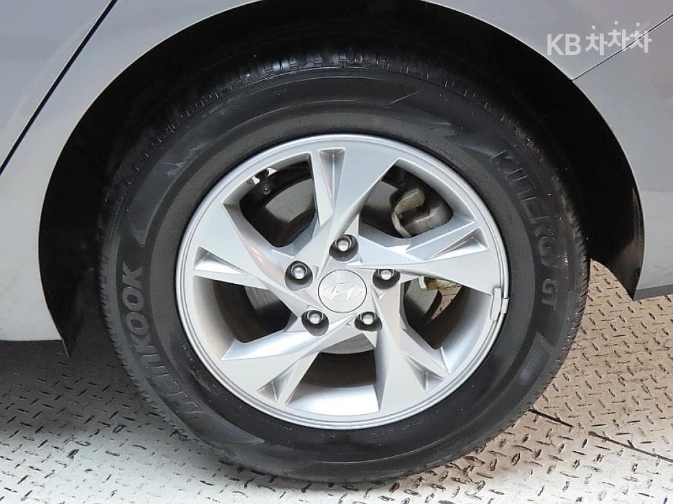 Hyundai All New Avante (Elantra)(CN7)1.6 Gasoline Smart - 20