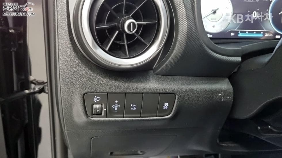 Хюндай The New (фейслифт) Kona2.0 Бензин 2WD Modern - 16