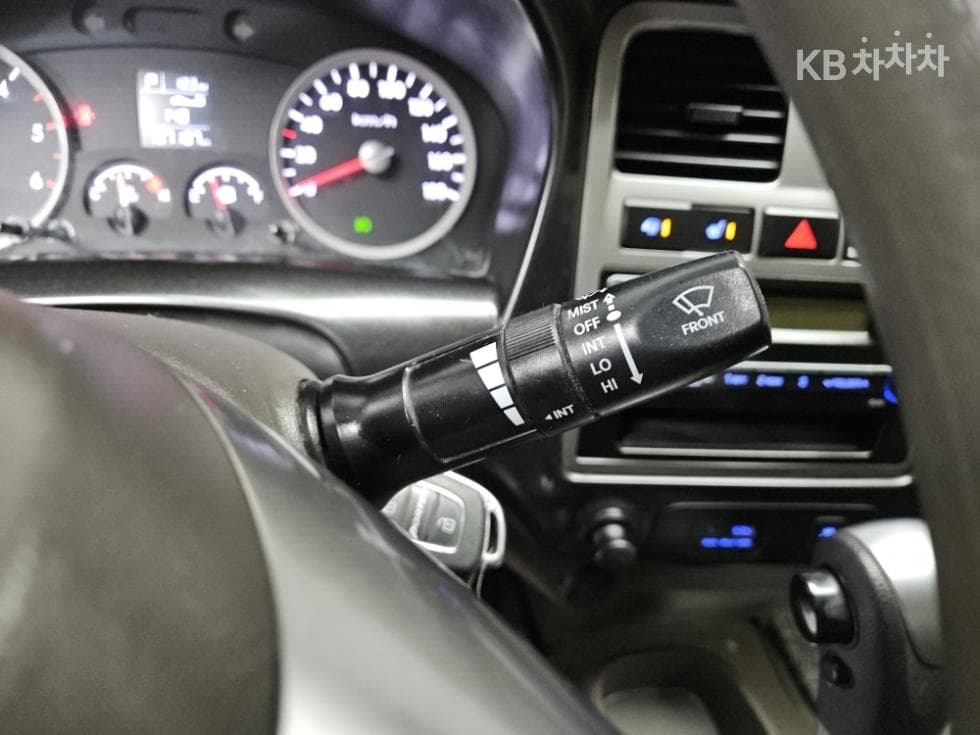 Hyundai Porter 2Extra Long Super Cab CRDi Style - 13